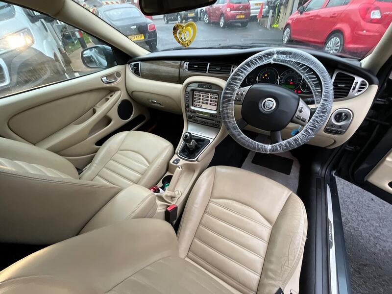 JAGUAR X-TYPE