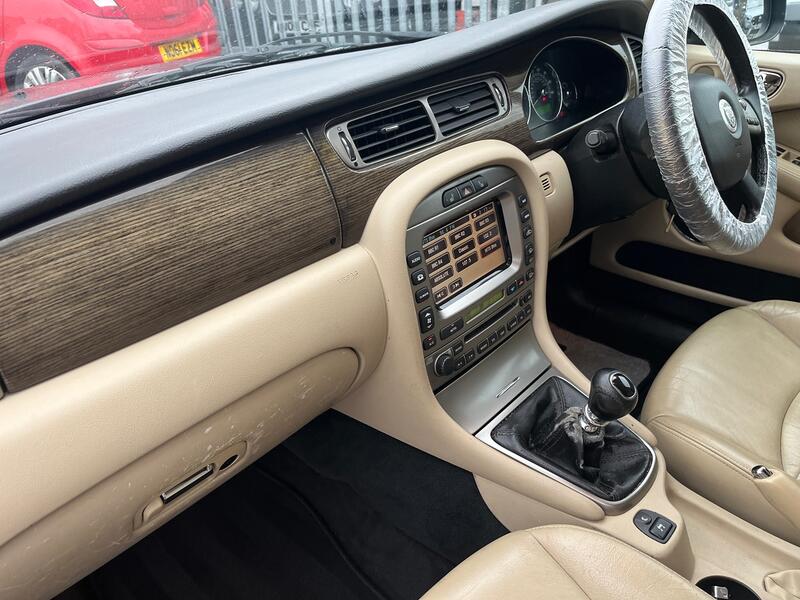 JAGUAR X-TYPE