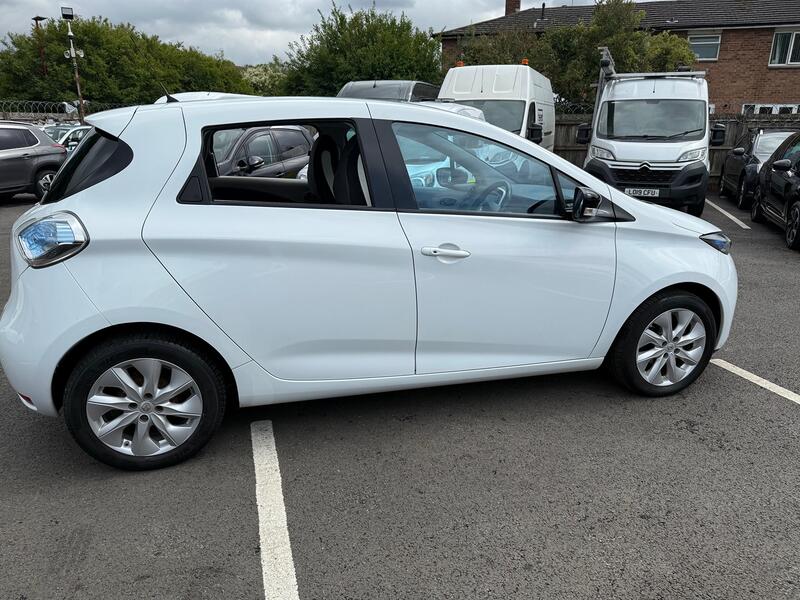 RENAULT ZOE